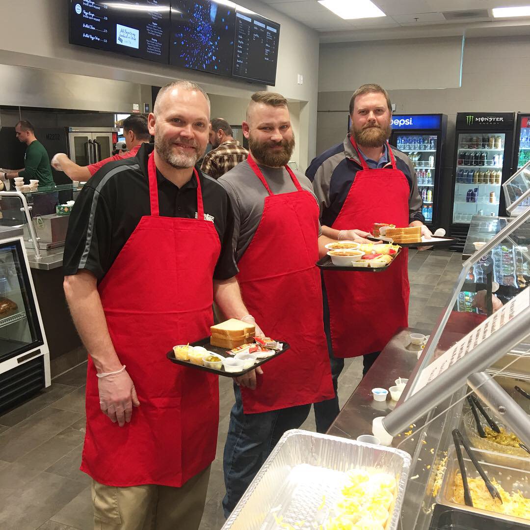 WorkAtSamtec's tweet photo. Every year on #valentinesday, @SamtecInc puts on a Chili Luncheon and all proceeds raised go to benefit the @American_Heart.  What is unique about this annual event, our supervisors and managers serve food &amp; drinks, clean tables, and wait on tables.  #AmericanHeartMonth https://t.co/jrSigE0JHs