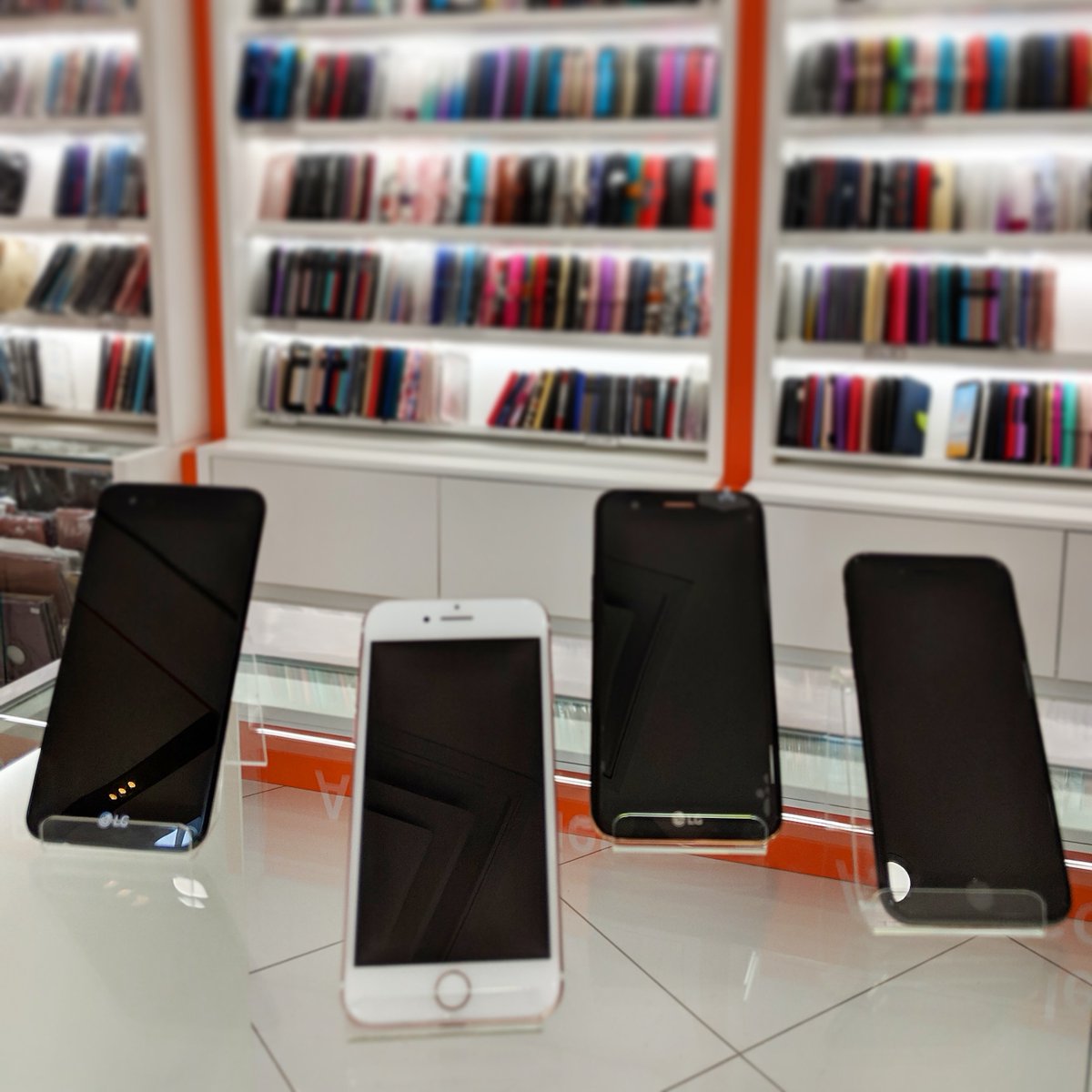 Don't let a broken phone ruin your week! Future Tech specializes in the sale + service of connected home devices, laptops, tablets, cellphones and more! Find 'em in the new corridor connecting HomeSense and the food court. #BurlON