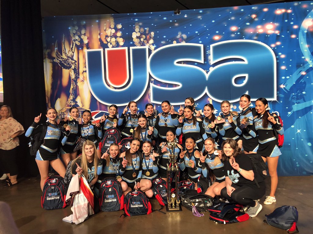 nattypetersen1's tweet photo. national champs https://t.co/4mGAUzLQMK