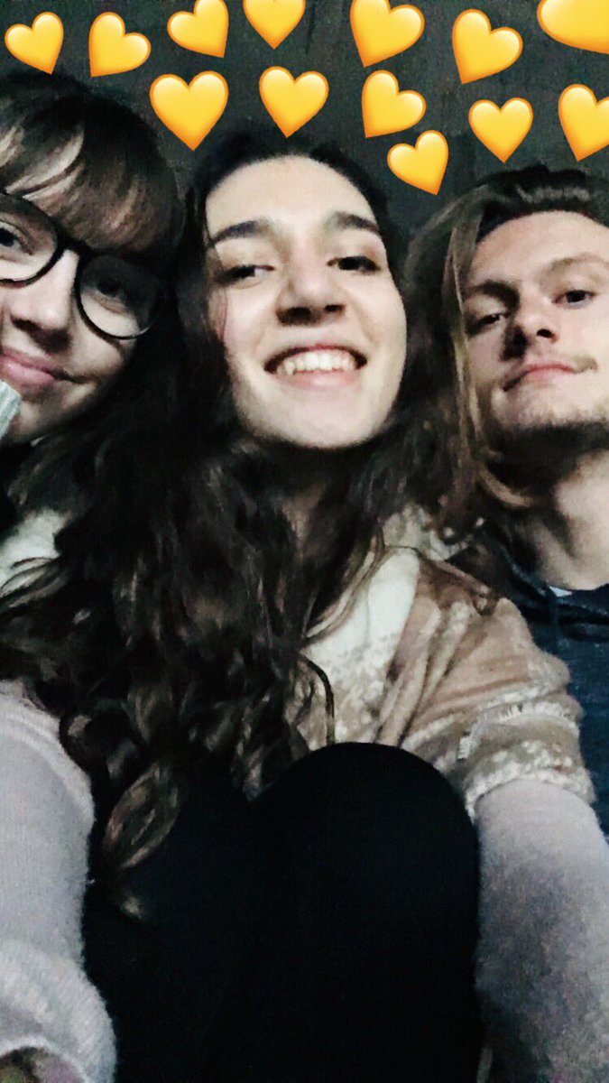 Helonia_'s tweet photo. #PostYourBestFriends https://t.co/5ijPHIUdEU