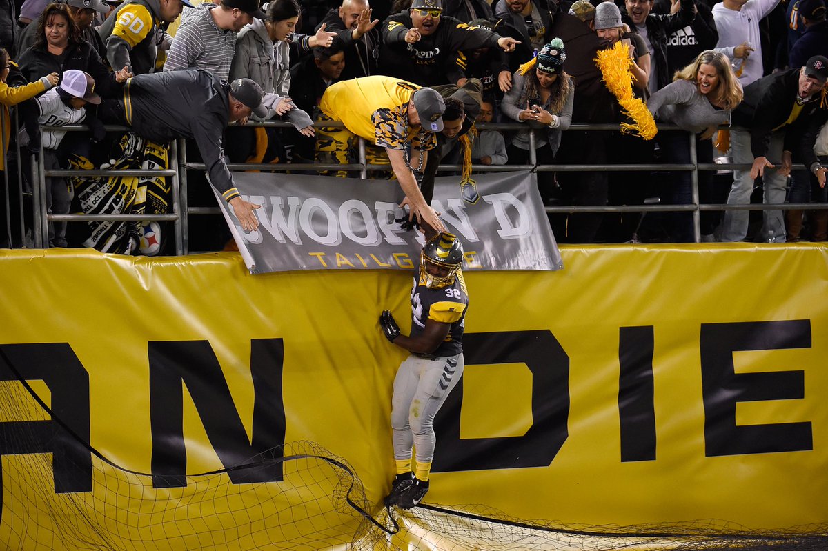 AAFFleet's tweet image. You were awesome again, San Diego! 

2️⃣-0️⃣ at home. 💪🙌 #AllHandsOnDeck