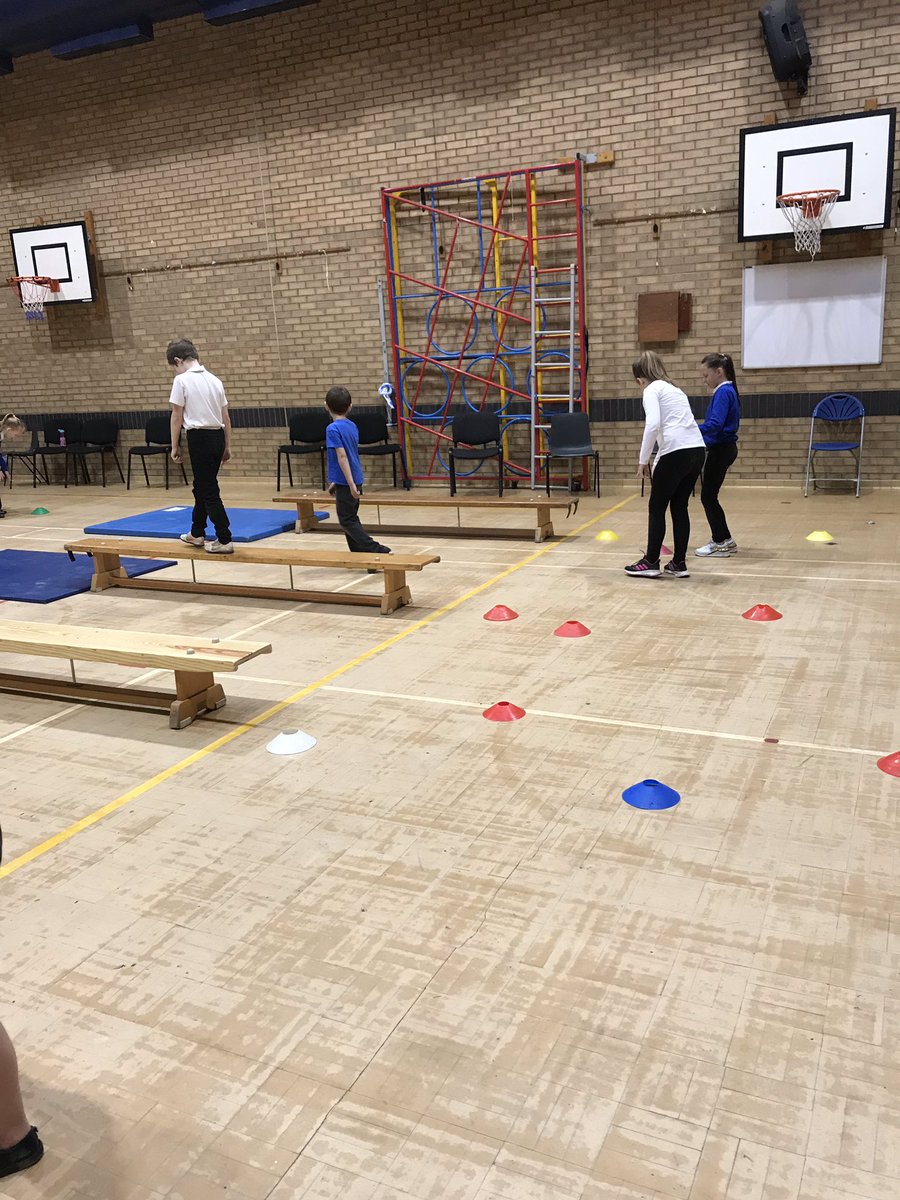 MissLMcPherson's tweet photo. We continued to work on teamwork and communication! We tried challenges with partners and eyes closed! Sometimes we could talk and sometimes we couldnt! @MrsPatonVPS #vpsteamwork #VPSachieve https://t.co/4q4Iak4cjM