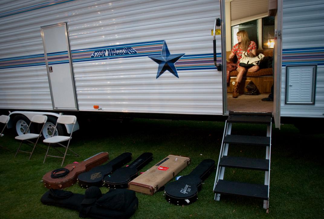 Through the Years: Check out this never before seen photo of <a href="/gracepotter/">Grace Potter</a> moments before her <a href="/DohenyBlues/">DohenyBlues Festival</a> set in 2009! ✨#WeAreDohenyBlues #DohenyBluesFest