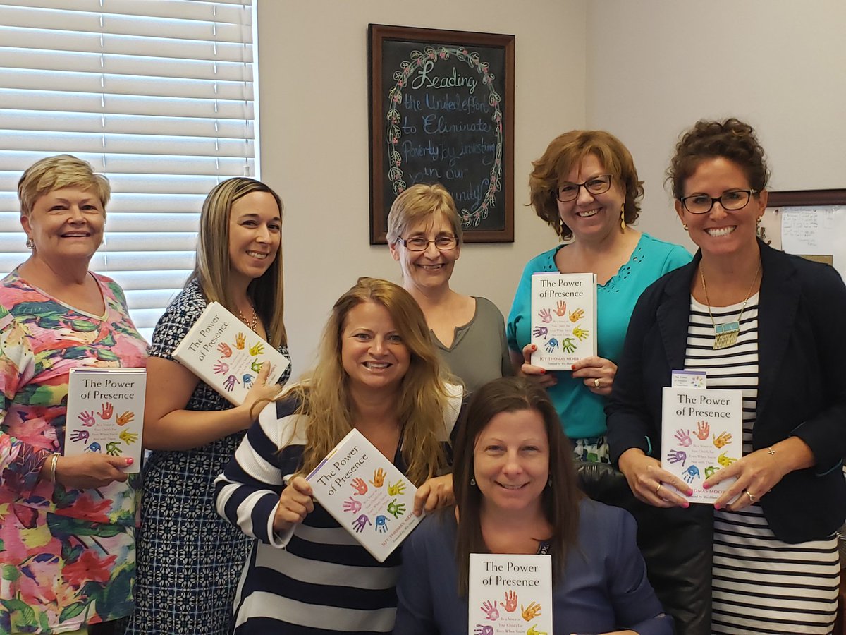 shiloh_burger's tweet photo. .@UnitedWayCCFL had their first @MoorePresence book circle filled with heartwarming moments on #ThePresenceofMind. Thank you @ThePattersonFdn for your generosity. https://t.co/h2OPm3DhBw