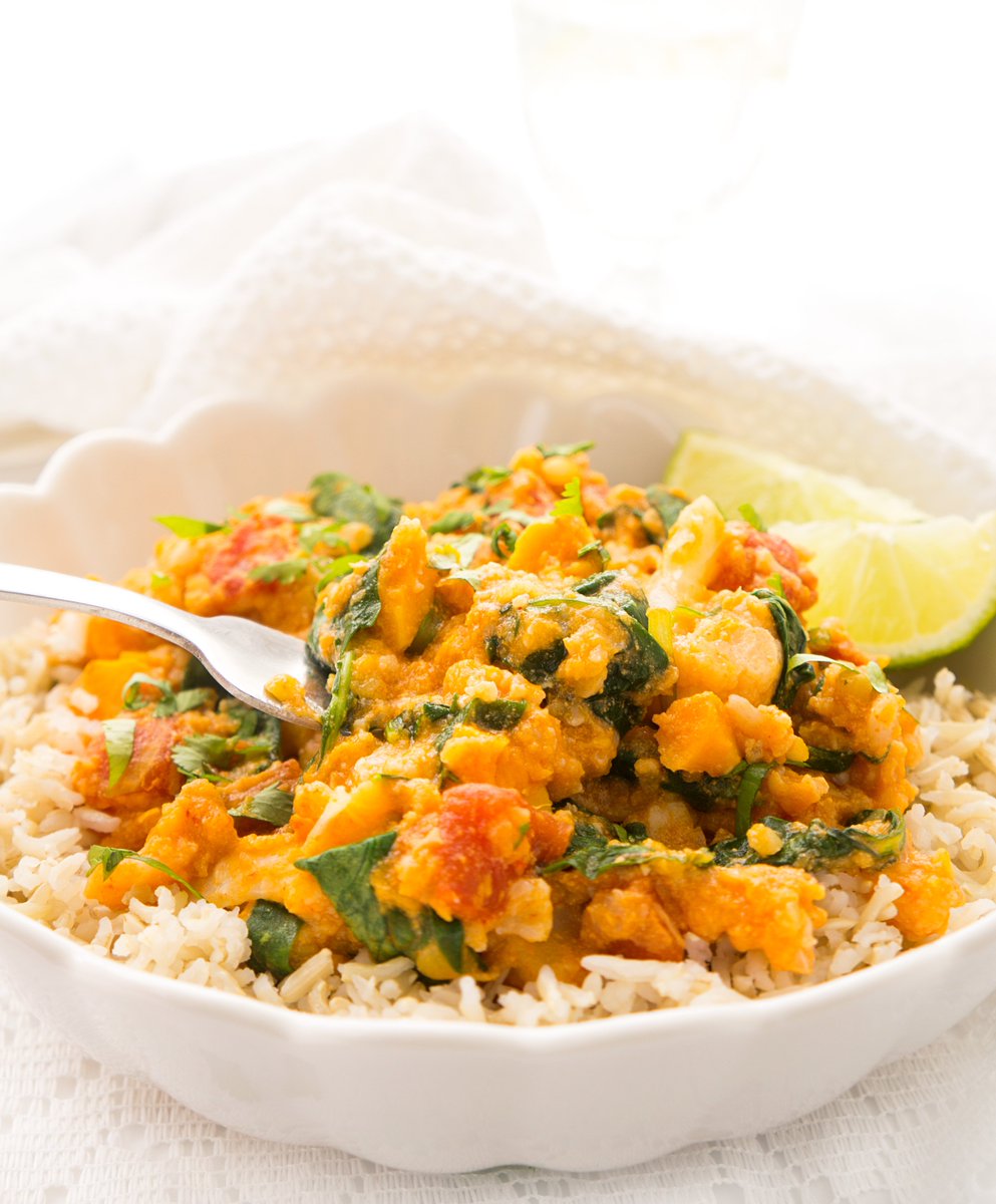 Meatless Mondays are the perfect time to whip up some of this Vegan Lentil &amp; Sweet Potato Thai Curry! Can be made in the instant pot or stove top! hauteandhealthyliving.com/recipe-box/veg… #instantpot #vegan #dinner #meatlessmonday <a href="/EatLentils/">Lentils.org</a>