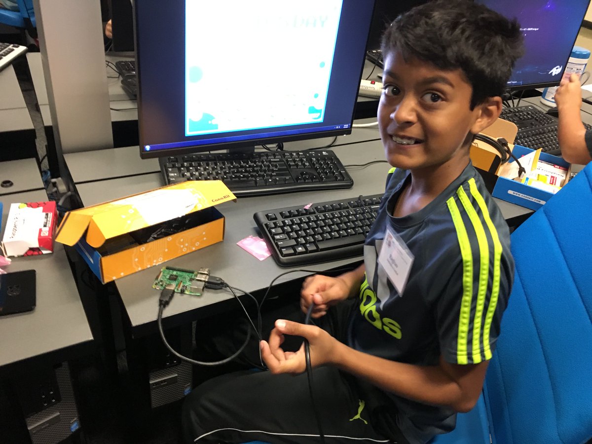 APPcampUCI's tweet photo. Registration is still open for APPcamp!! students learn coding basics and app building with @Raspberry_Pi and @arduino 👩🏾‍💻👨🏻‍💻 ➡️ https://t.co/JDIb00K9Fa ⬅️ #coding #stemforkids #summerfun #digitalmaking https://t.co/9D1SHl5U0d