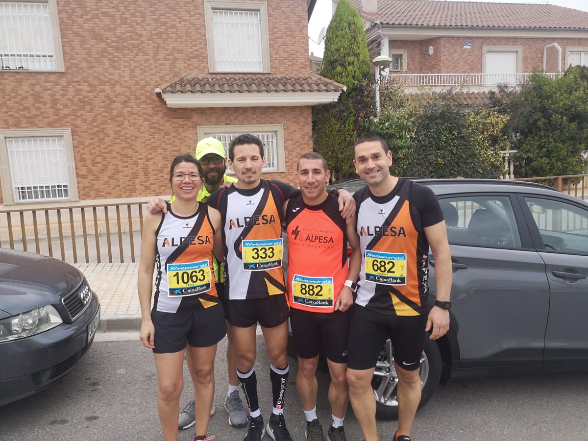 alpesa_ES's tweet photo. El fin de semana nos deja momentos de gloria gracias a nuestro #equipoAlpesa. 1º con la participación en la XV Mitja Marató Xàtiva. Y también con el podium conseguido de Ramón Ascó Tur. Un 1º puesto en local masculino en modalidad sprint Trail en el Sprint Trail Les Creus 2019. https://t.co/YmcXeTQWl7
