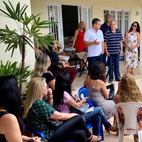 CrePlano's tweet image. Ontem (24) foi dia de um café da manhã proveitoso com a presença da equipe CREPP, gestores e do dep. distrital Reginaldo Sardinha.  Reflexão importante sobre os investimentos na educação. #educadf #creplanopiloto @Rafael_Parente