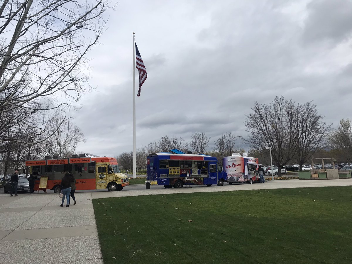 Crepes, Gyro, Teriyaki chicken , &amp; so much more is what you can have today at BR#1 <a href="/and_kabob/">Mediterranean SHAWARMA And KABOB</a> <a href="/StreetofSeoul/">Streets of Seoul</a> <a href="/omycrepes/">O My Crêpes!</a> Happy beginning of the week y’all