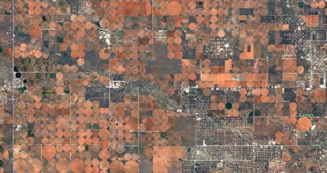 Geologist shares the strangest and most interesting things he's spotted on Google Earth - bit.ly/2U8HSF1