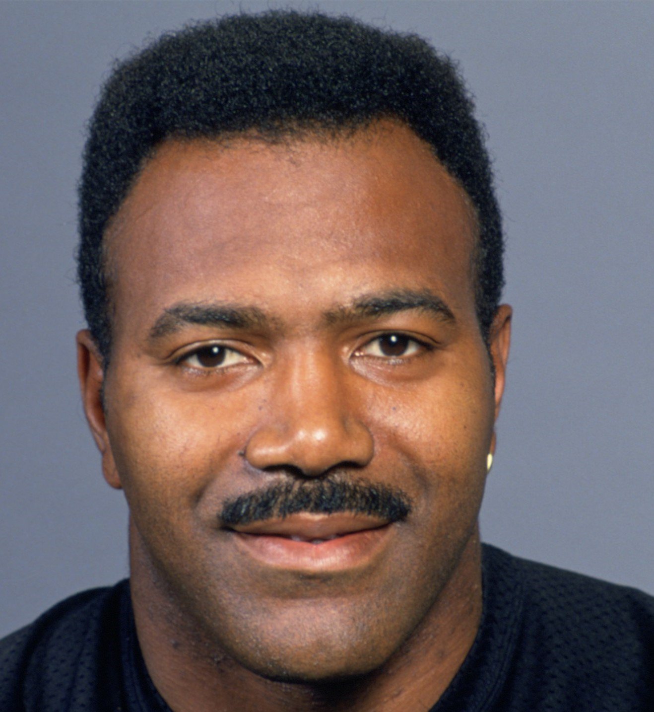 Happy birthday to former TE Jamie Williams, February 25, 1960. 