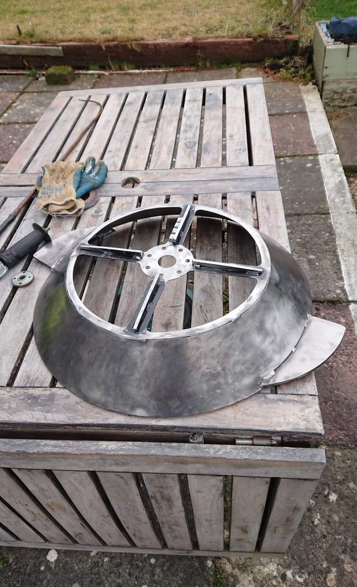 teamphantomuk's tweet photo. Started work for the 2019 year of bot fighting, we're hopeful it'll be a great one!

Phase 1 is inspection, so it's back to bare metal for Vega and a thorough clean too. Then, we can think about adding some new little ones to the stable...

#extremerobots #robots #newyearnewme https://t.co/LUa8t7dtm2