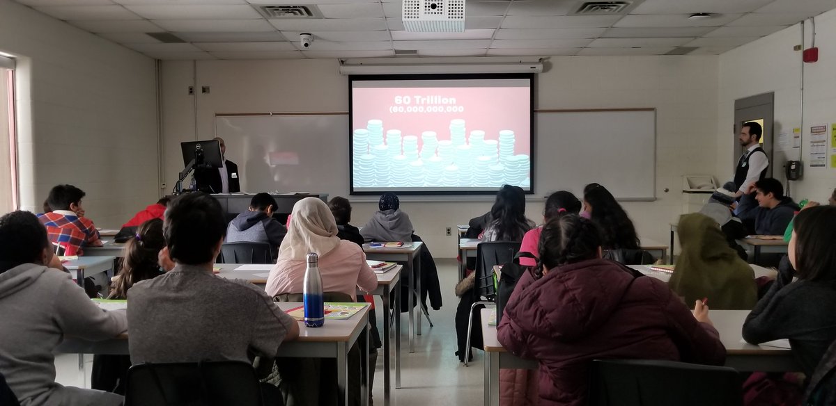 JACentralON's tweet photo. ...and that's a wrap on Day 1 of our #JACOFinLit event presented by @cibc. The energy today was amazing - we can't wait to do it all again tomorrow with 500 more students! @ja_canada @JAAmericas @JAWorldwide #financialliteracy #JADollarsWithSense https://t.co/UeOZyK7C5e