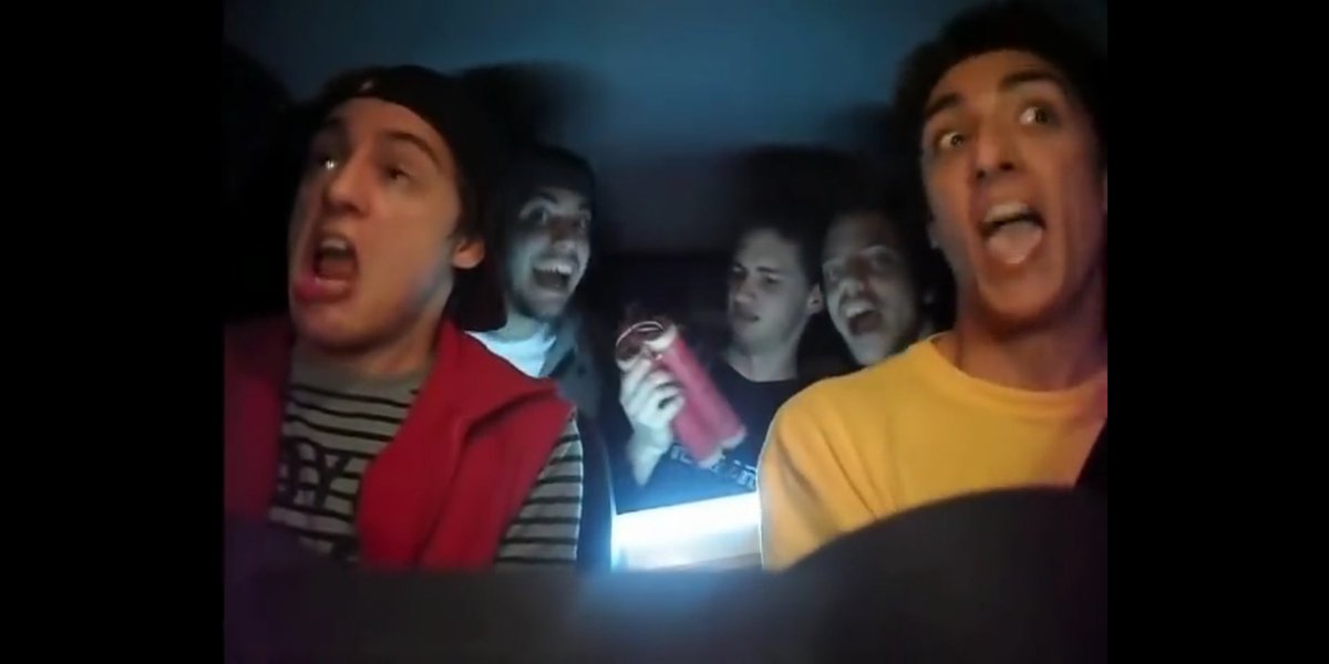 DayoCooper's tweet photo. @AgustinParraB Tipo q llegue re tarde,pero los conoci c Concierto entusiasmo2, por el 2012 me enviaron el video x wpp, los busq en Google y no los encontré y un día en yt me apareció un video d Hecatombe y dije a estos chicos ya los vi y sii los había encontrado por fin 😍
Siempre sexys ellos🧡 https://t.co/YqqM5EslZX