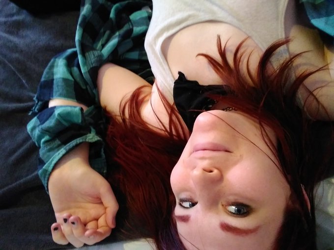 A little tired from a busy weekend, but I gotta hop on cam for a few minutes at least 💙 Streaming for<a href="/tag/tittytuesday"class="tags"><span>#tittytuesday</span></a><a href="/tag/camgirl"class="tags"><span>#camgirl</span></a><a href="/tag/tgirl"class="tags"><span>#tgirl</span></a>