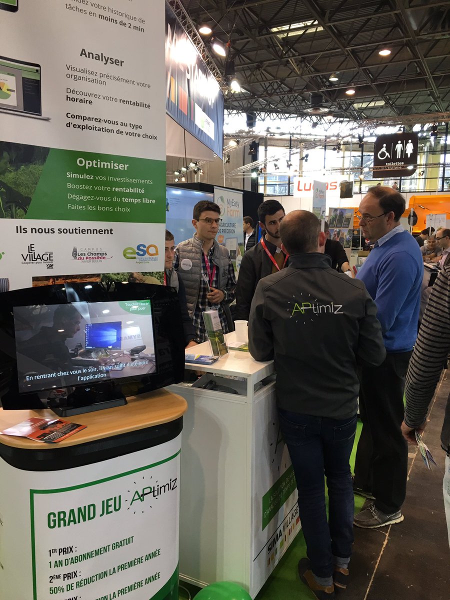 Retour en images sur le #jour2 de nos #Startups au SIMA Paris. #échanges #démonstrations #innovation #business. 
Prêts pour le #jour3 🥳?
Cc <a href="/agricommunityFR/">AgriCommunity</a> <a href="/Agrisolution1/">Agrisolution</a> <a href="/sima_paris/">SIMA Paris</a> <a href="/FarmViz/">FARMVIZ SAS</a> <a href="/tiptappro/">tiptappro</a> <a href="/aptimiz/">Aptimiz</a> <a href="/SamsysFr/">SAMSYS</a> <a href="/FermeDigitale/">La Ferme Digitale</a>