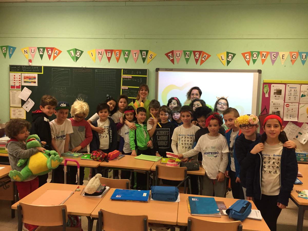 Hoy nuestras higienistas de #ClinicaDentalRomeo, Susana y Marta dieron una charla de Higiene Bucodental a los niñ<a href="/s/">『S』</a> de tercero de primaria en el colegio Mosteiro de Bembrive.
Muchas Gracias a todos!
#CharlasColegio #HigieneBucodental #Dentista #Vigo #ColegioMosteiroBembrive