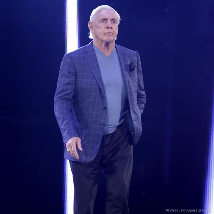 Ric Flair turns 70 today.

Happy Birthday!

Ric Flair fête ses 70 ans aujourd\hui  

Joyeux anniversaire 