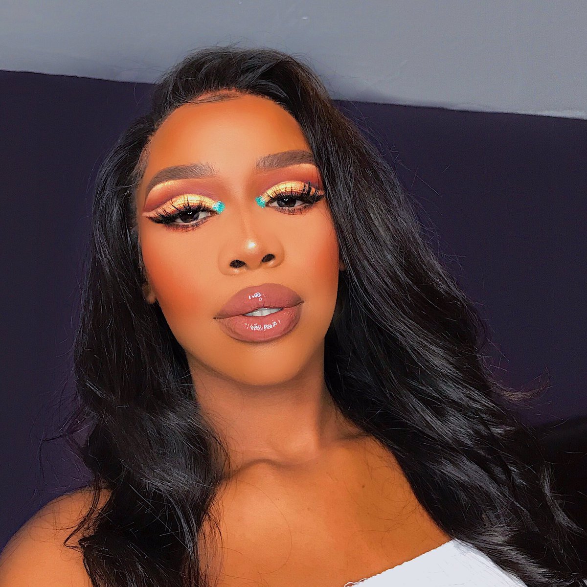 makeupbypamella's tweet photo. @ABHcosmetics soft glam palette 
@maccosmetics fluidline eyeliner gel in shade dip down 
@nuemakeup luminous shimmer dust shade azure sparkle 
@berrieslashes lashes in style Ariel use code pamella20 to save ££ https://t.co/F4Alhy8MGP