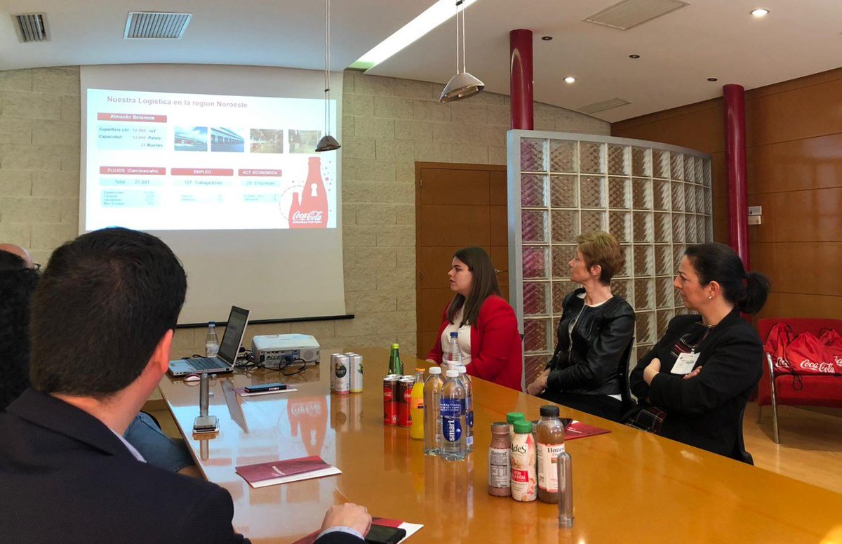 psoebetanzos's tweet photo. As instalacións de #CocaCola European Partners Iberia no polígono de #Piadela son un dos exemplos de empresas que apostan polo noso concello, activando a nosa #economía e xerando postos de #traballo. Esa é a liña de traballo que queremos seguir con empresas que xeren actividade. https://t.co/YaSMHHfOkZ