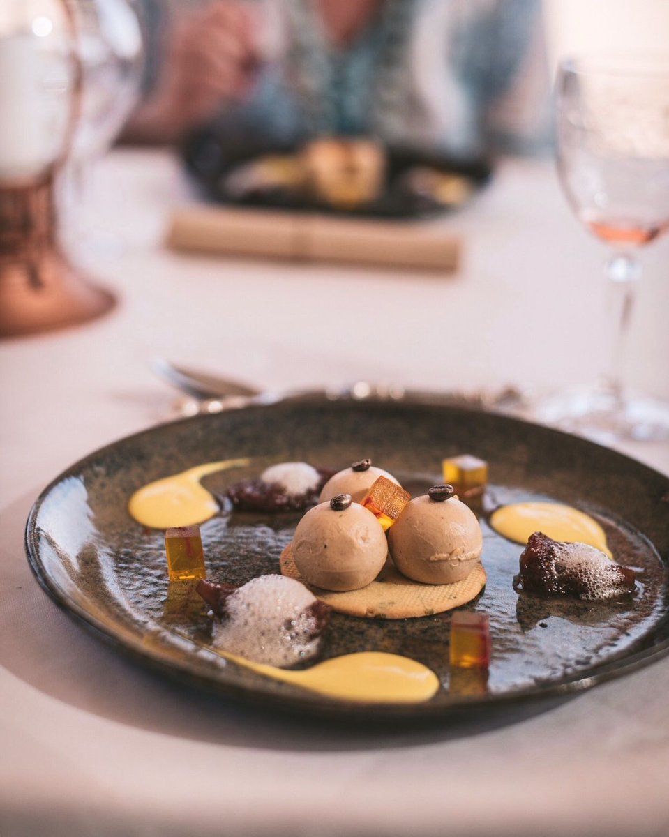 mycustardpie's tweet image. Another brilliant #eatcaptureshare  Thank you Kimberly for stretching the imagination, helping us to face new challenges and uniting a really creative community. Harsh light was really tricky but fun  @TLPlantation  buff.ly/2SkCDAl