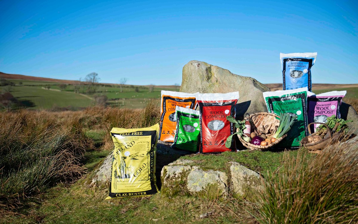 DalefootCompost's tweet image. We will be announcing a NEW #peatfree compost for spring 2019 at this week’s @grdenpressevent If you are a gardening journo/blogger attending, come &amp;amp; find out more!  #gardenpressevent