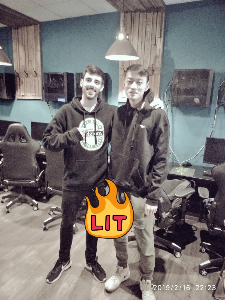 Buenas noches gamers! La semana pasada despedimos a uno de nuestros grandes amigos , y de nuestros mejores "aim"-ers de las #nocturnas , desde aquí le deseamos lo mejor en su camino de streamer en China a Evan #onelove!