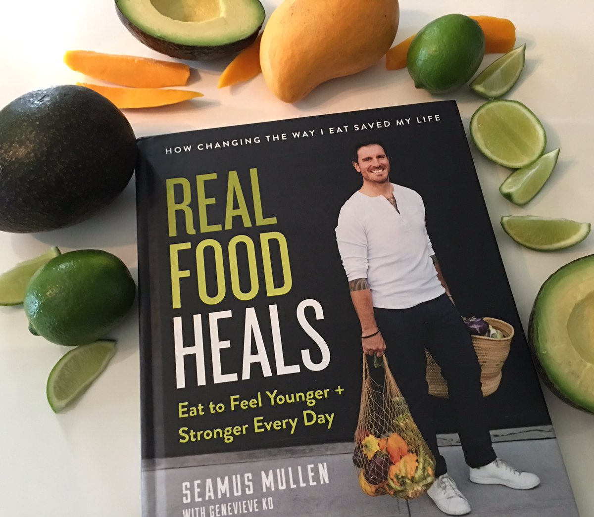 Londonfruit's tweet photo. #MondayMotivation Excited to be meeting this speaker at our upcoming #VivaFresh Conf April 25-27 in San Antonio! #freshproducerocks #avocado #mango #avocadosfrommexico #mangoboard #limes #nutrition #eatingfresh https://t.co/TosMfsdXuJ