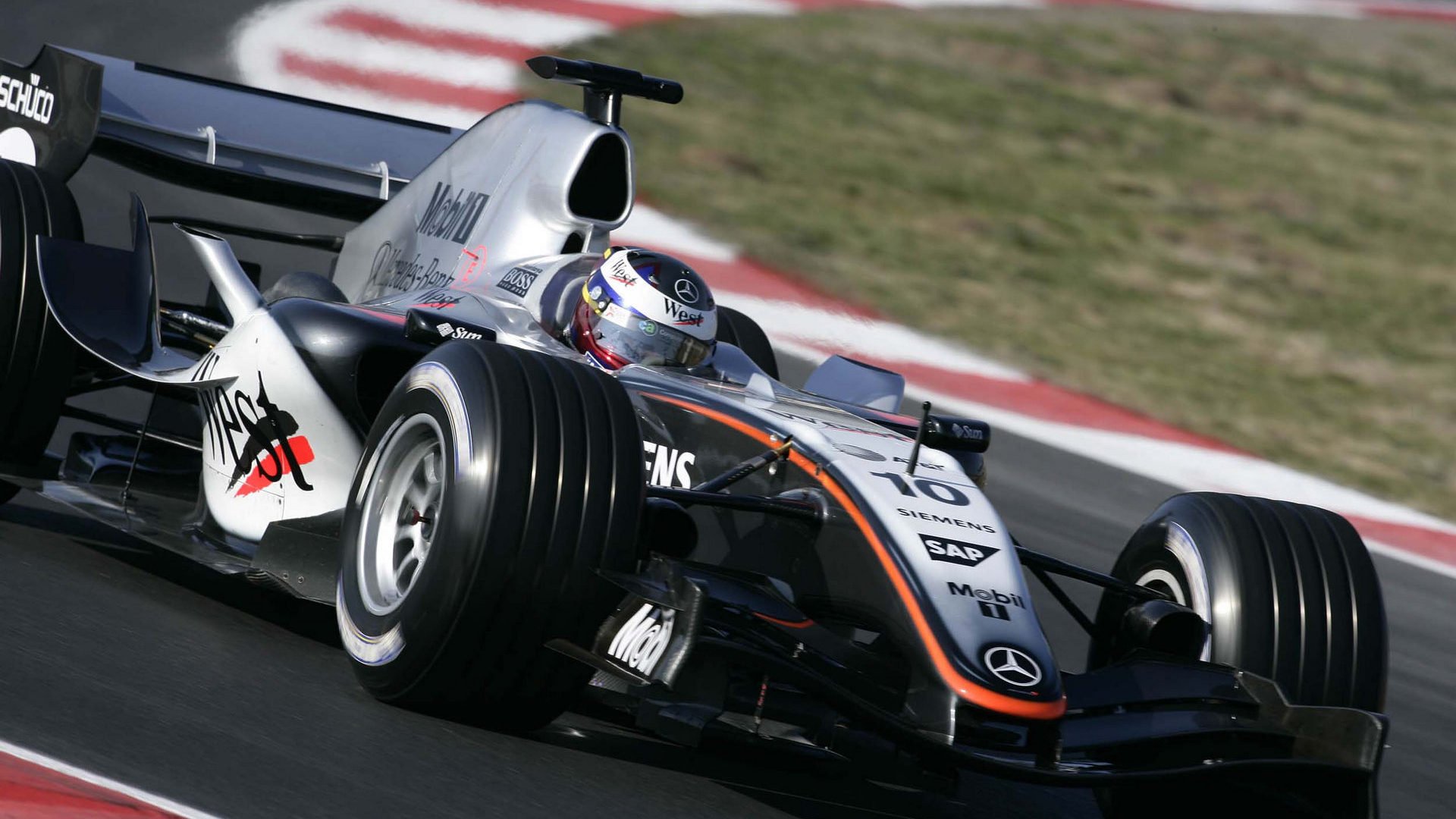 טוויטר Motorsports In The 00s בטוויטר West Mclaren Mercedes Team Mclaren Mercedes 05 F1 Launch 9 Kimi Raikkonen 10 Juan Pablo Montoya 35 Alexander Wurz Pedro