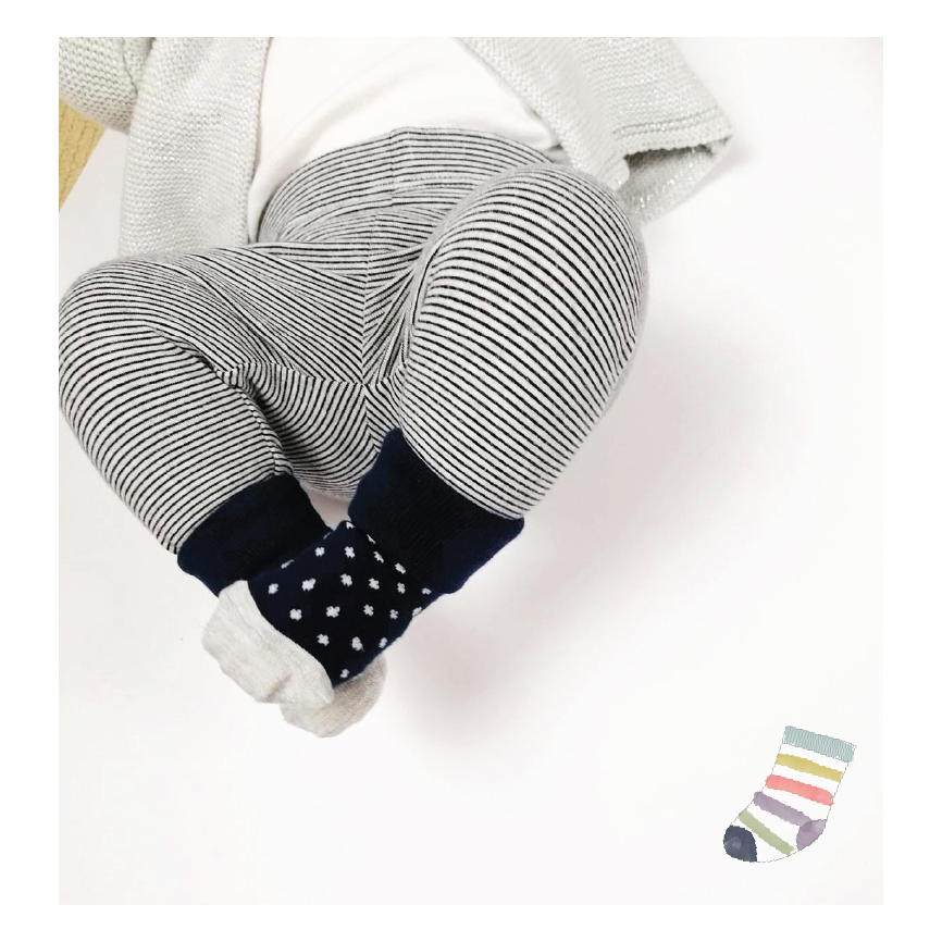 LittleSockCo's tweet photo. 😍some cute little feet to brighten up your Monday 😍
.
.
.
#socksthatstayon #socksforlittleones #forthesmall #shopsmall #toddlertrends #babyfashion #littlefeet #socks #babysocks #baby #stayonsocks #socksofinstagram #babyboy #babygirl #unique #stunningshot #babyfeet #toddler https://t.co/woSrfBYAm2