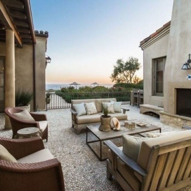 InteriorCraving's tweet photo. Your home needs to be your sanctuary. ⠀
.⠀
It’s not about the style, it’s not about the size, it’s not about the price of your furniture. ⠀
.⠀
It’s about how it makes you feel. ⠀
.⠀
It needs to feel like an oasis of peace, it needs to speak to yo… https://t.co/qjTi3HVept https://t.co/533AUuo79u