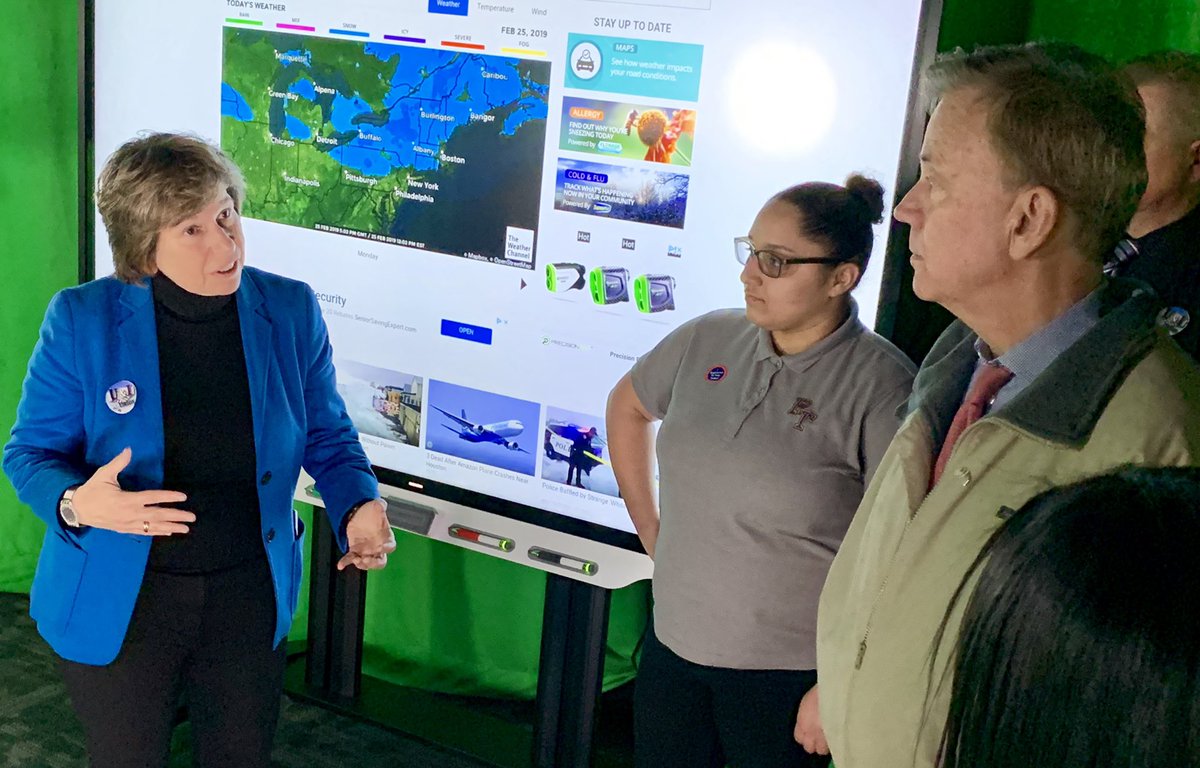 AFTCT's tweet image. Tour of #PrinceTech w/nat&apos;l @AFTUnion prez @RWeingarten &amp;amp; #AFTCT prez @Hochadel_Jan provides @GovNedLamont opp&apos;y to hear 1st-hand from @SVFTUnion members #WorkingTogether w/@CTTechHS admin to provide 21st century #CareerTechEd for students. #CTEMonth @AFT_PE @AFTTeach @EducateCT