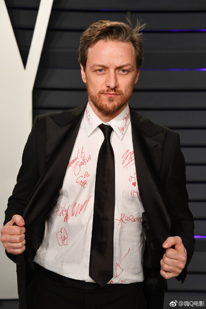 BritishBFs's tweet photo. GALLERY UPD.: Jamws McAvoy at the 2019 Vanity Fair Oscar Party on February 24, 2019 #Oscars 
https://t.co/BctskrDfVb https://t.co/GTpXiWRnuH