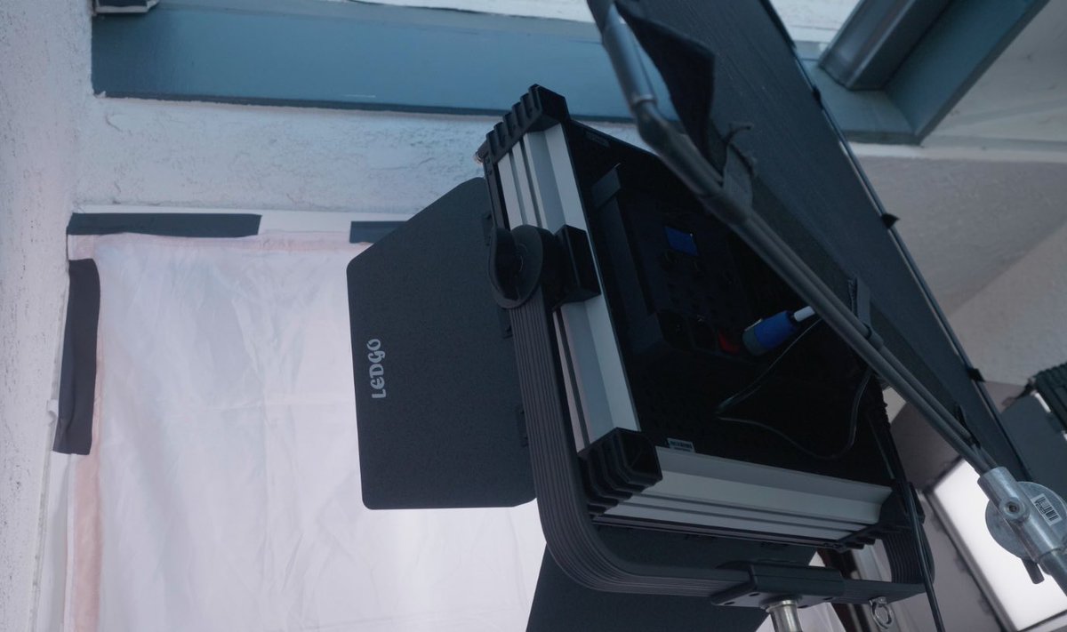 LEDGO_LED's tweet photo. On set for a music video shoot with DP/ Director @kenprieto in North HOLLYWOOD. #lgd1200m #lgg160 #magichue #lgs280mc weโre used in this shoot. https://t.co/UBNZVGhoI2