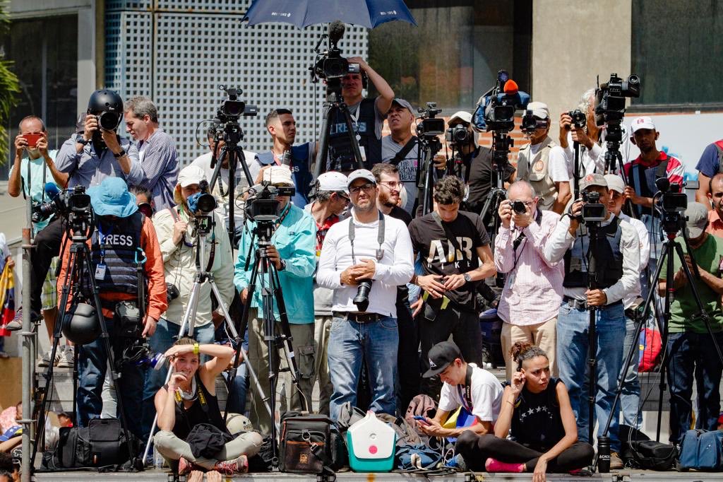 Juan Guaidó tweet media
