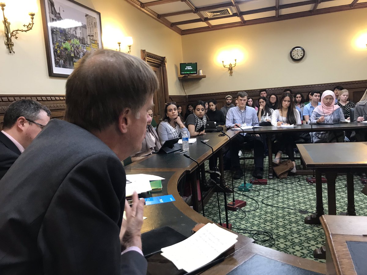FaithActionNet's tweet photo. Some highlights from our debate on #faith and #politics  #accountability #tolerance #roleofstate and just a little bit of #brexit #appgfaith with @stephenctimms and @stevedouble with students @KingsCollegeLon https://t.co/tl7MDCLyvn