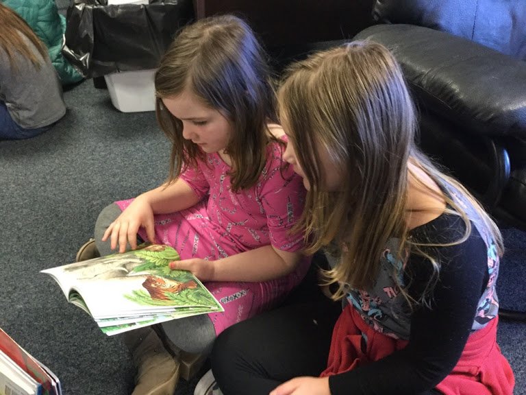 NHWBarry's tweet photo. We loved reading our nonfiction books to the "big" 2nd graders today at @NHWelemschool! #funinfirstgrade https://t.co/qPxiJvkkB0
