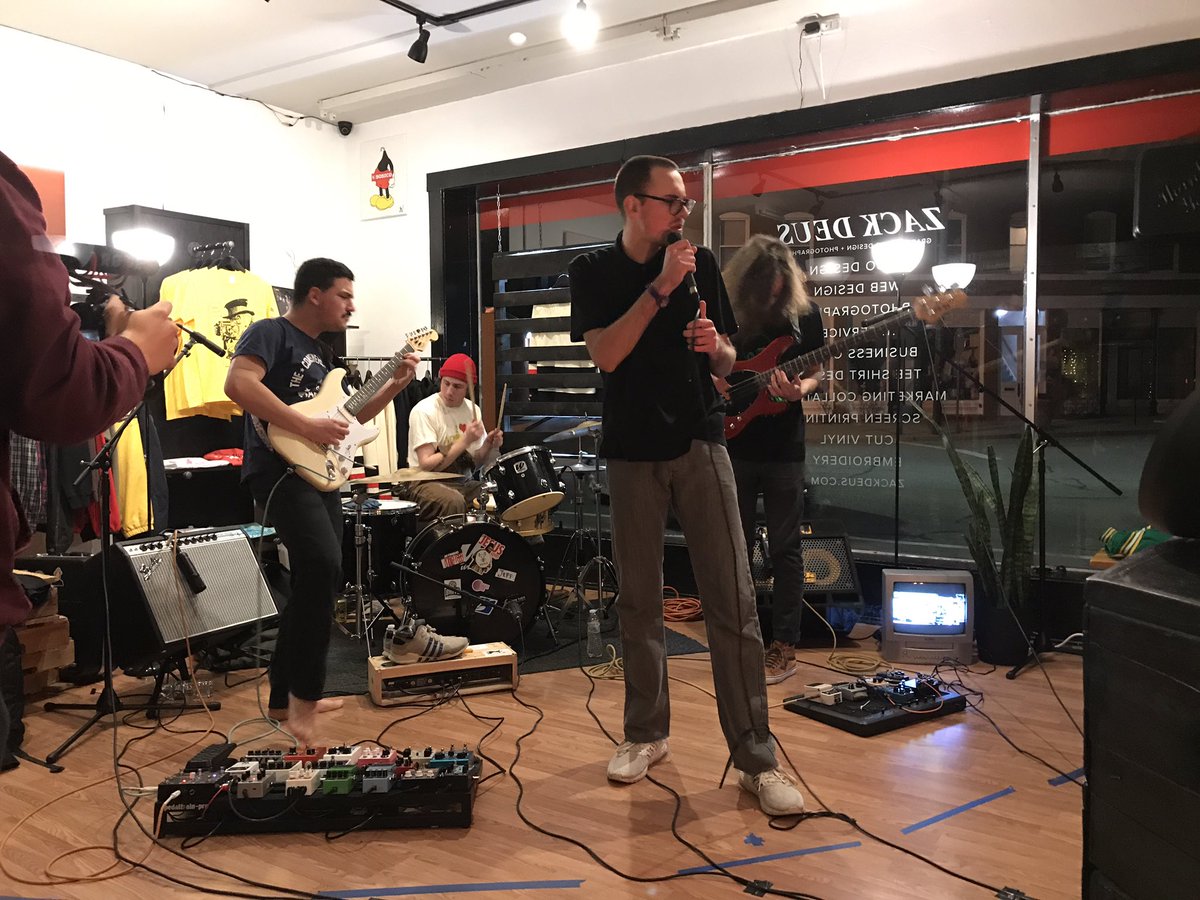 sosico's tweet photo. Session No. 2 is underway with @officialbochek! #SOSICO https://t.co/VoaPPGr5VG