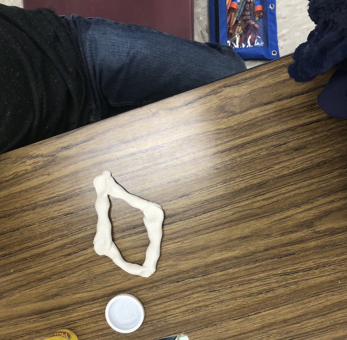 LPaigeGivens's tweet photo. Years ago, when @janak2math visited my classroom for the first time we made “shape snakes.” We’re still making them all these years later! #AMSTIworks #haydenprimary #blountcountyschools #mrsgivens https://t.co/PovEeLzAMH