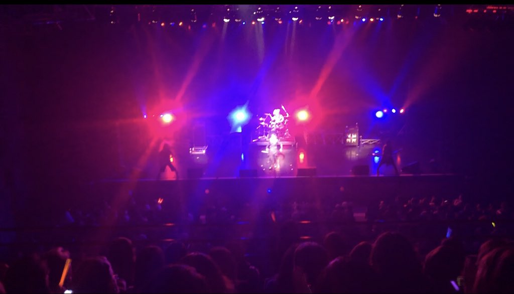 0525_syu's tweet photo. DOOPESTAR 2.25. なんばhatch!
都若丸主催 OTOKO祭り!
多彩なジャンルの集合体イベント!
貴重な経験をたくさん積めました
関わってくださった皆様!本当にありがとうございました!楽しかったですね👍
終始盛り上がり!満員御礼!若丸さんおめでとうございます!
#都若丸
#OTOKO祭り
#DOOPESTAR https://t.co/0bpi90pkQA