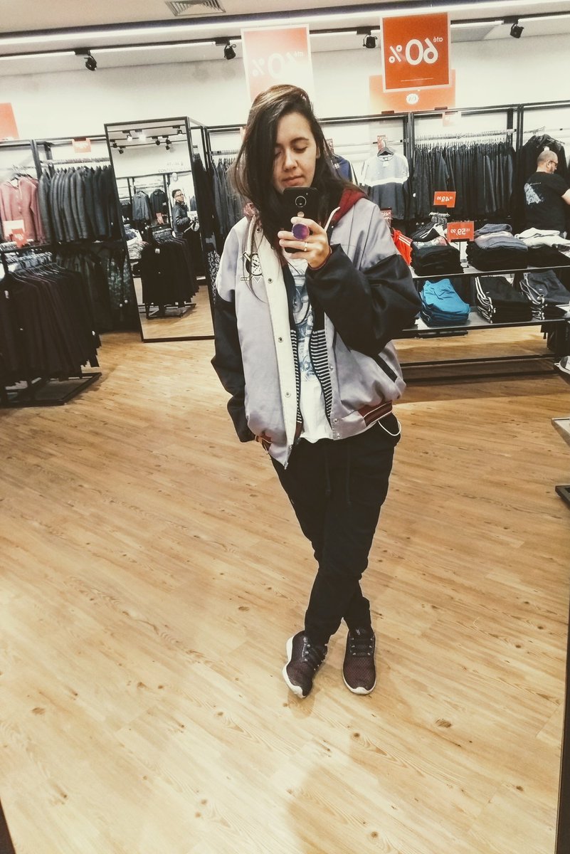 valeukelly's tweet photo. 🌈 #LGBTQoftwitter https://t.co/nArOrRnvnX