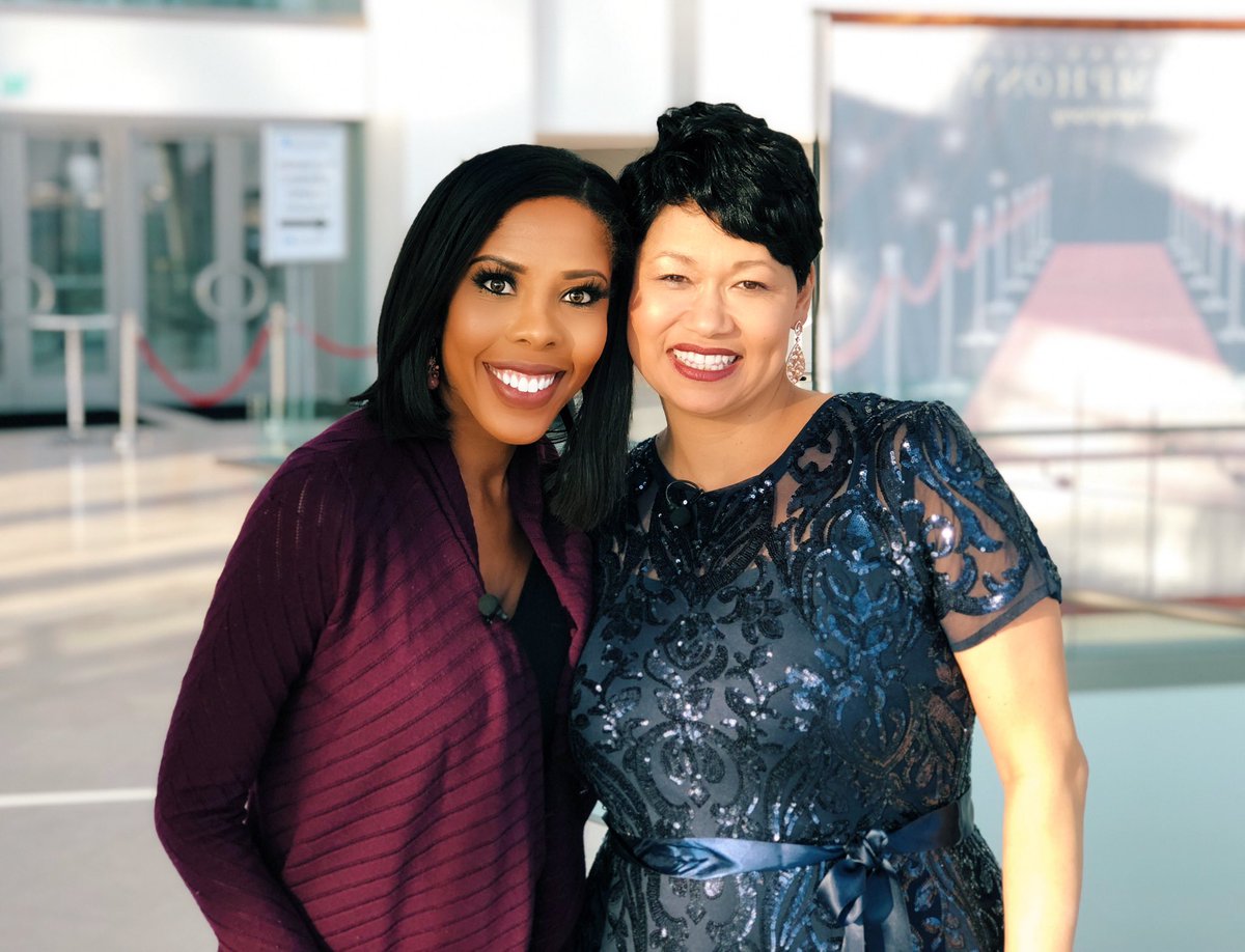 fox4kc's tweet photo. I canโt wait to introduce you to #VanessaThomas tonight at 9p on @fox4kc. The world-class singer with the velvet voice is sure to leave you inspired...with your jaw on the floor. Hear her incredible story of faith, courage and determination tonight.
#BlackHistoryMonth ^Dhom https://t.co/pmyMZDuHdF