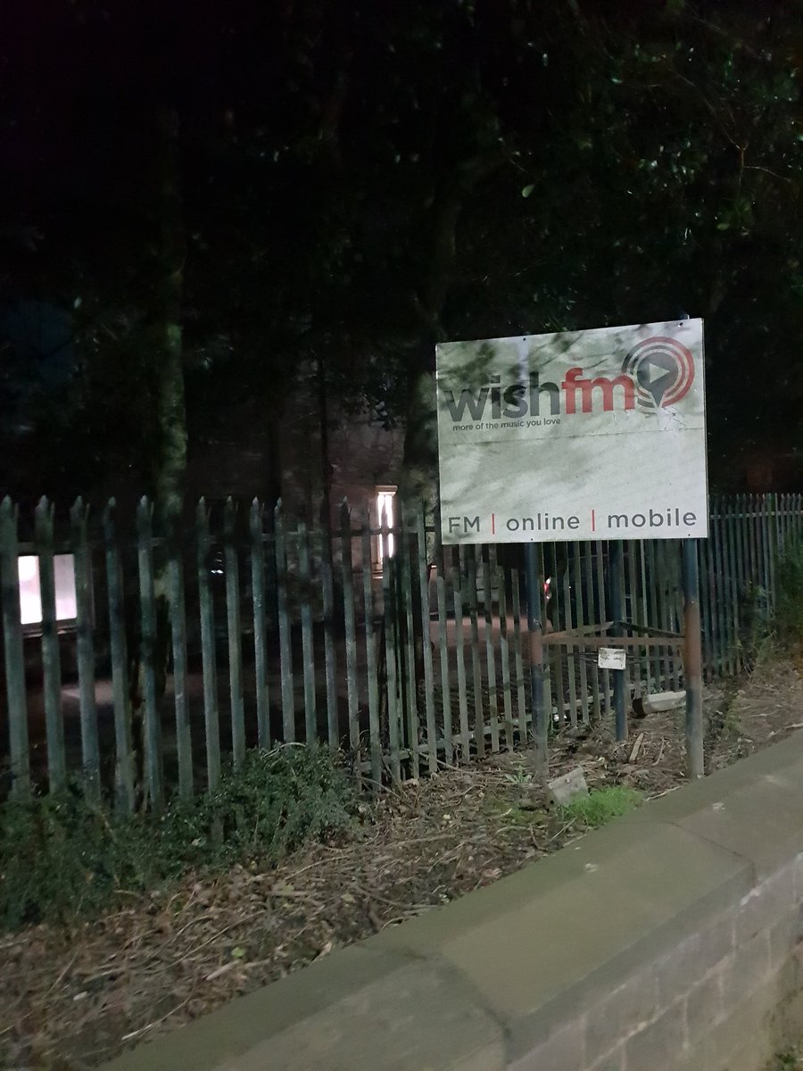 TheWiganRunner's tweet photo. Day๐โโ๏ธ786
Left it lateโผ &๐โโ๏ธwithout๐ง 2 listen to th sounds again. Wasnt quite th same on th road&find it weird being able2๐๐ปmy๐hit th floor๐
FindAWay ๐๐๐ป
โ๏ธโ๏ธโผ๐ง๐๐ป๐ป๐๐๐๐โโ๏ธ๐๐ป
#786 #MondayMotivation #NightRunning #Sounds #NoHeadset #Running #Journey https://t.co/EC1Y36sphn