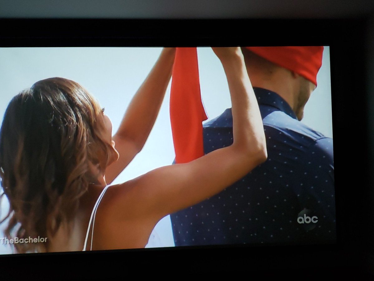 dummylama69's tweet photo. Getting kinky already #BachelorNation #Bachelor https://t.co/63QiMLENjk