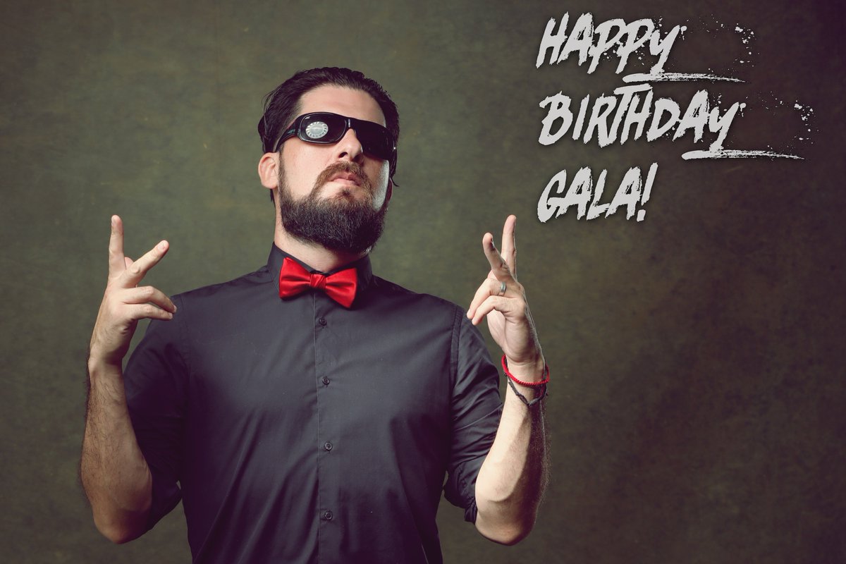 Aliens On The Beach tweet media