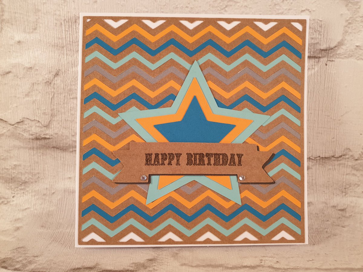 papersquiggles's tweet photo. A couple of simple cards made using alternate coloured chevrons 😃

#cricut #cricutexplore #chevron #simplecards #colours #handmade #papersquiggles #papercrafting #greetingscards #birthdaycard #goodluckcard #cardstock https://t.co/mDlpF7VeiQ