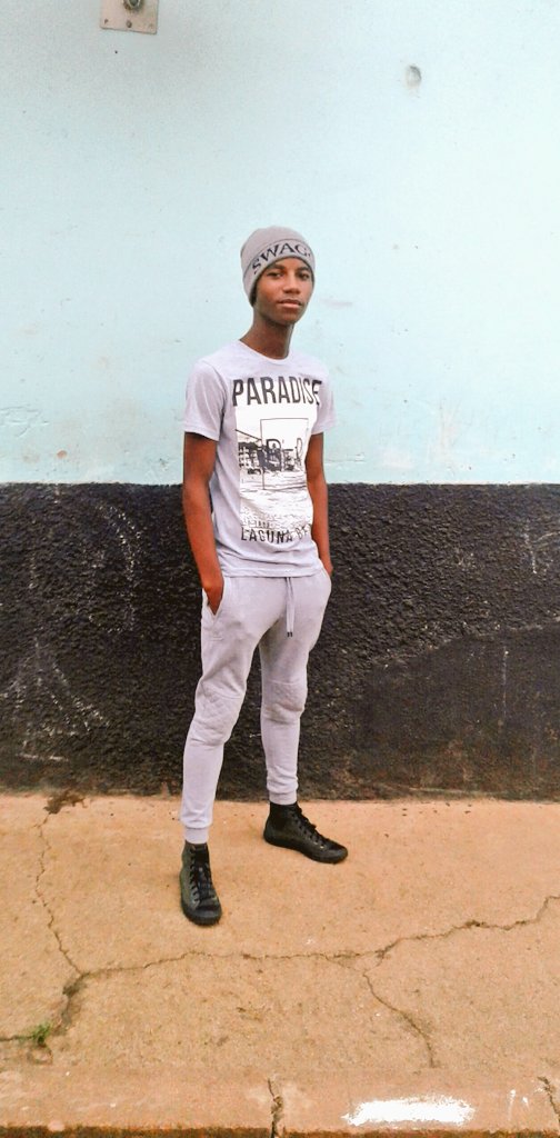 Mercy95309491's tweet photo. Just doing my thing following @RealBlackCoffee footsteps and i know one day I'm gonna achieve my goal and just being my self https://t.co/4LsjszlLFH