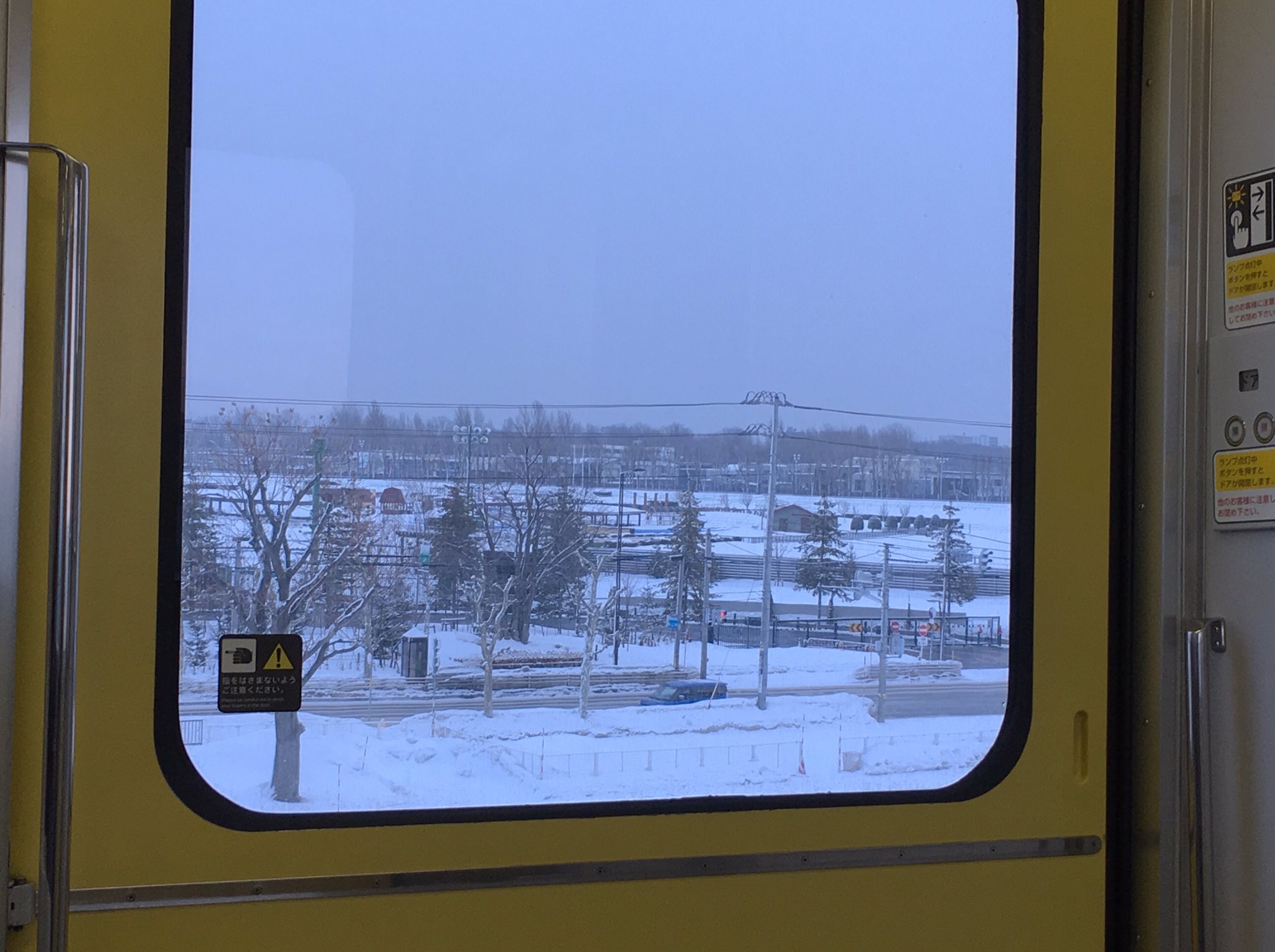 Masato 学園都市線 札幌発始発列車 発寒ー発寒中央間の回送列車人身事故 防護無線傍受した為 札幌競馬場付近で緊急停止中 発寒 発寒中央 人身事故 Jr北海道 T Co Ntjji9awn5 Twitter