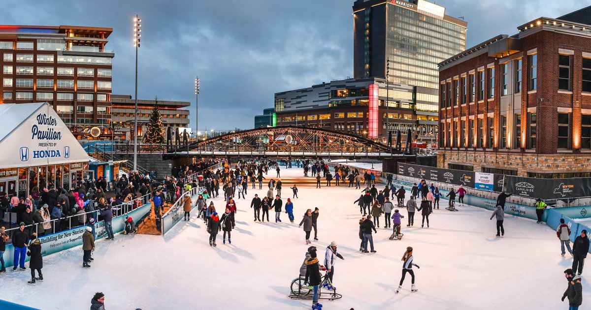 There's a lot of cold-weather action taking place downtown at @CanalsideBflo. From ice bumper cars to ice bikes, here are all the ways to embrace winter at Canalside: visitbuffaloniagara.com/9-ways-enjoy-c…
