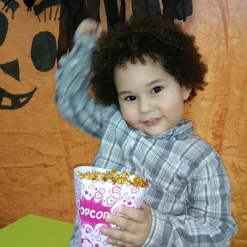 magiajumps's tweet photo. ¡Yupii! Me encantan las cotufas acarameladas Magia Jumps 🎉😋🎉💖
.
¿Cuáles son tus cotufas favoritas? ¿Saladas o acarameladas? 🤔😋🎉💖
.
Pide nuestros #SnacksMagicos (Cotufas, algodones de azúcar, cono pizza, golfeados y muchos más) #DemasiadoFino #25Feb https://t.co/wPpqaD5X8L